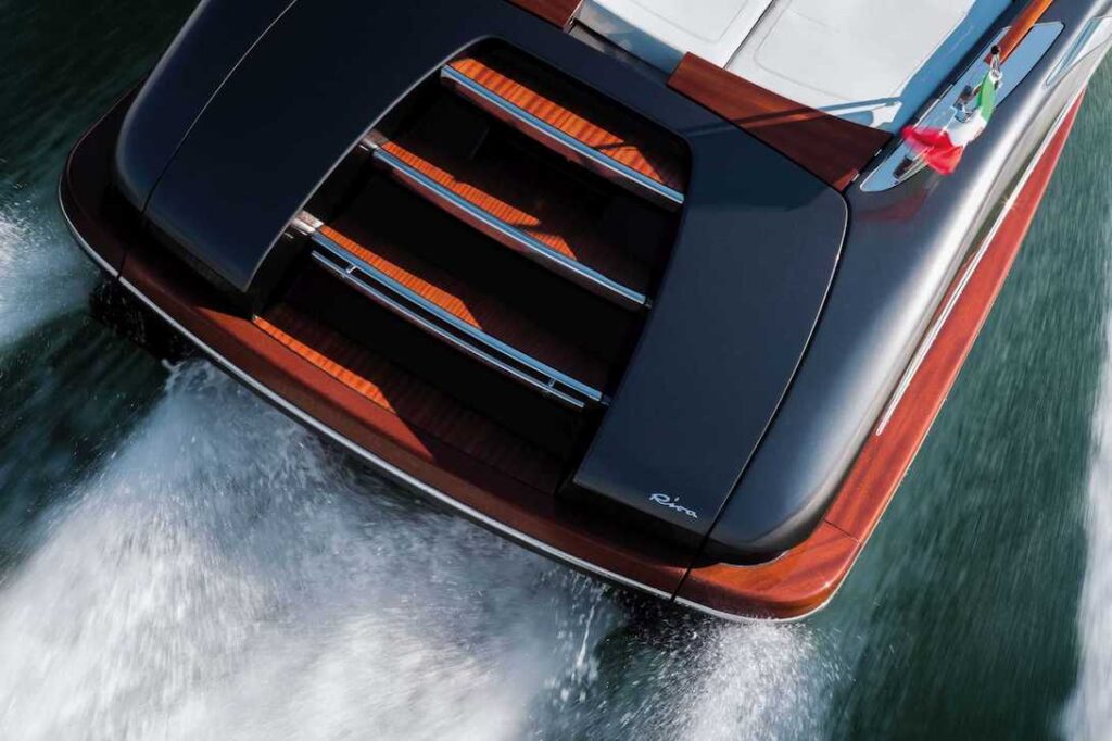 riva rivamare cruising selling yacht indonesia tenggara marine12